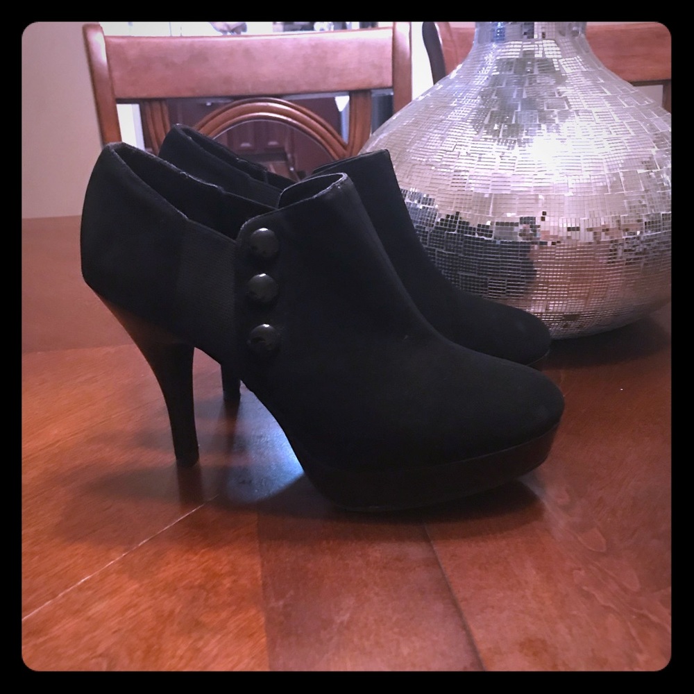 Blk booties
